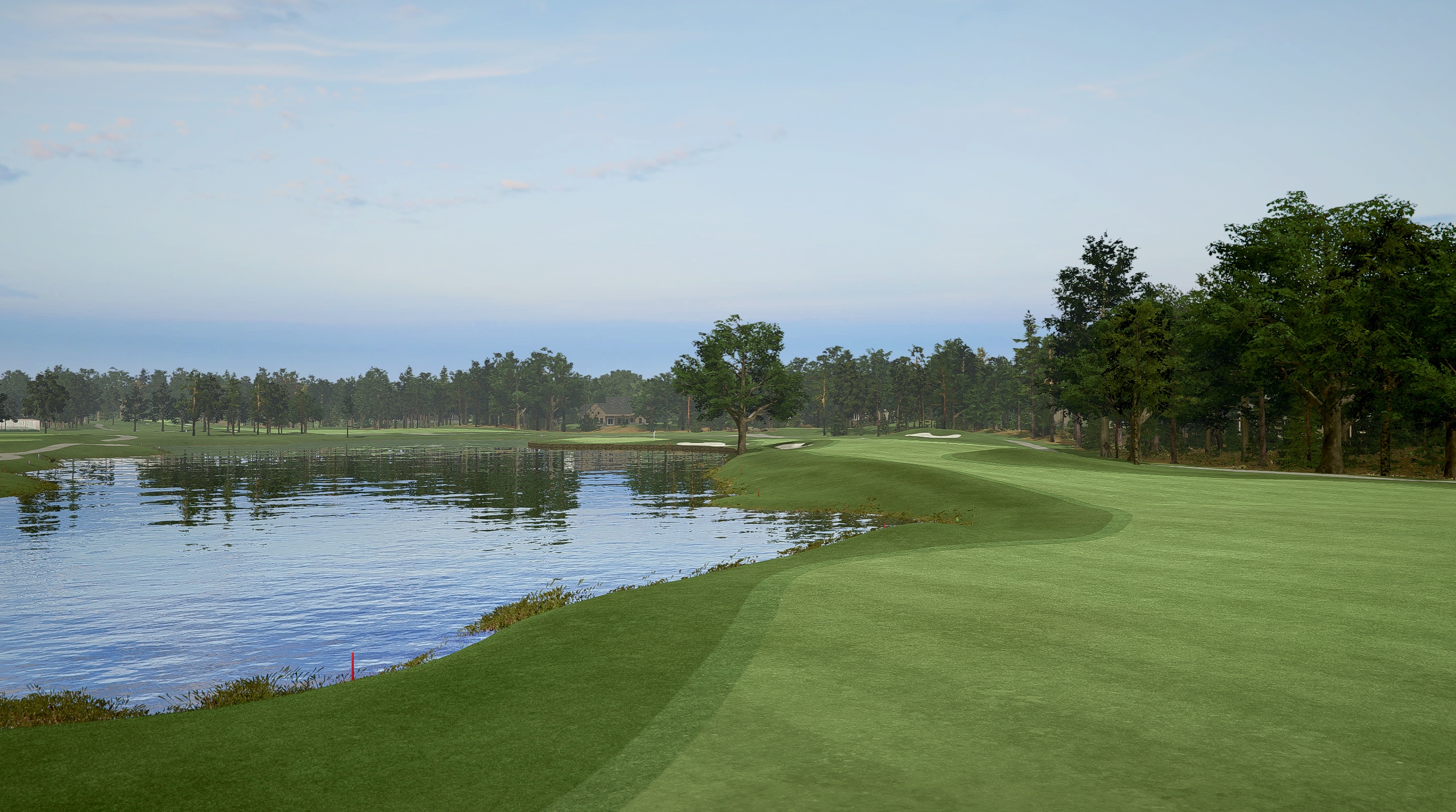 Water beside the fairway at TBC Woodlands